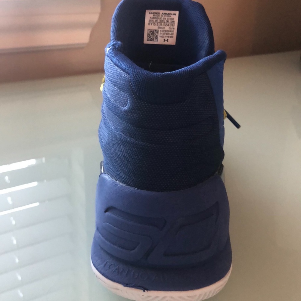 Boys Curry 3 Basketball Shoes- Under Armour size 6 youth - Picture 6 of 6